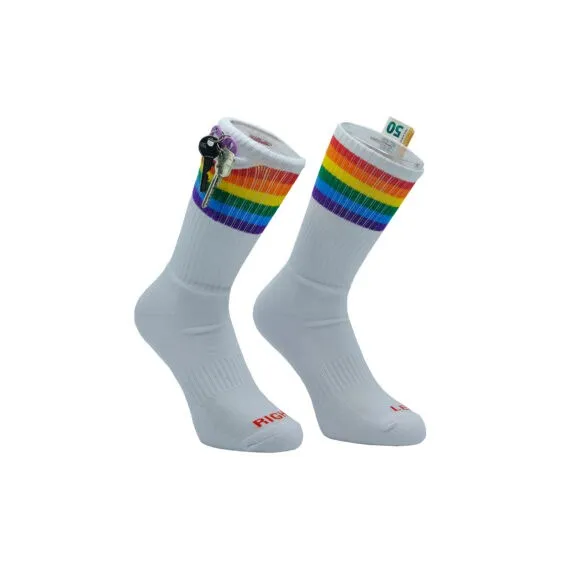 Sports socks with pocket