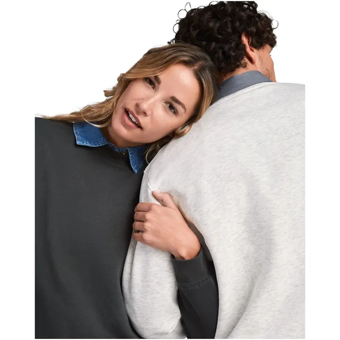 Clasica unisex crewneck sweater