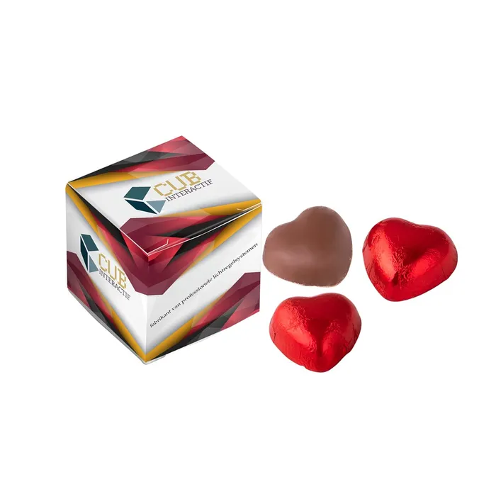 Box with 3 chocolate hearts